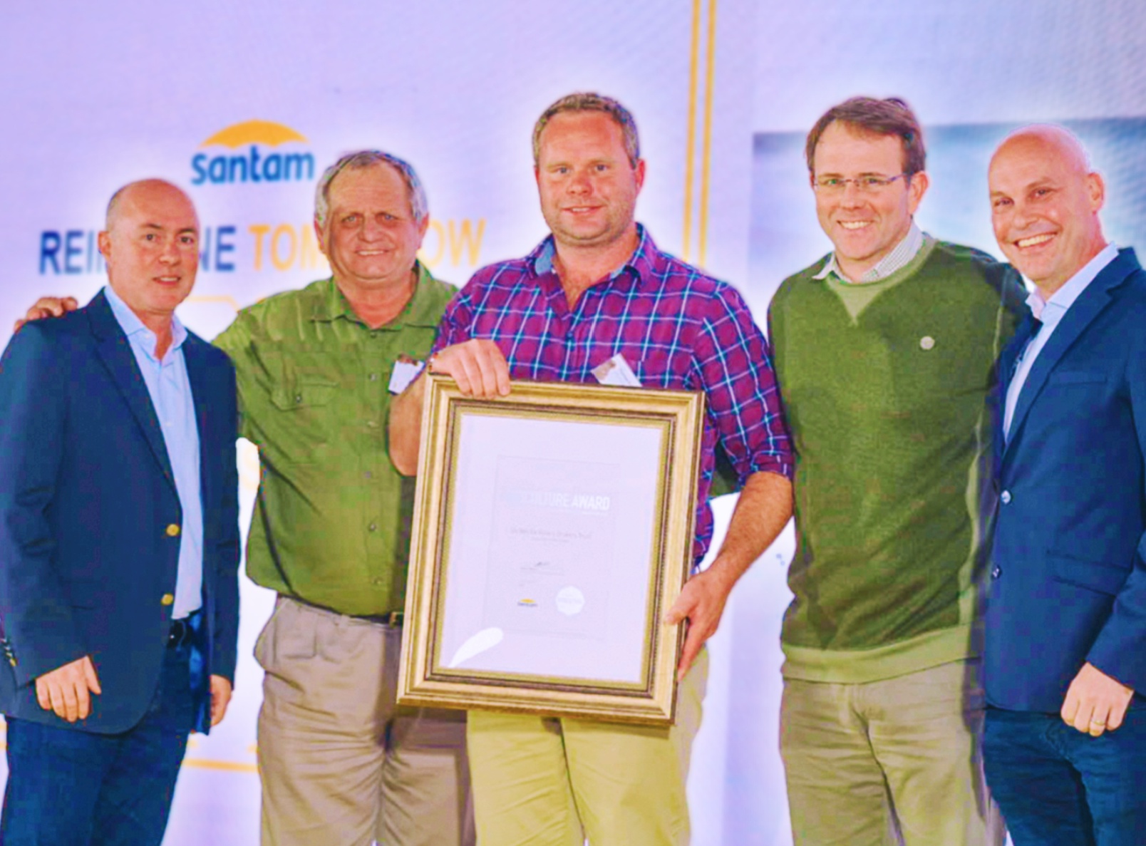 De Wet De Villiers Brokers Receives Santam Agricultural Reward